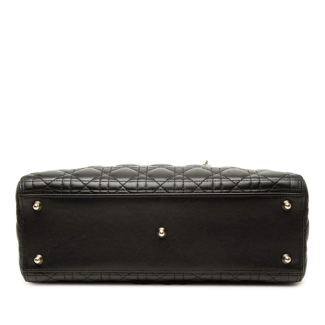 Dior Sac à main Lady Dior Cannage Grand Cuir d'agneau Noir – vue 3 – GABY PARIS