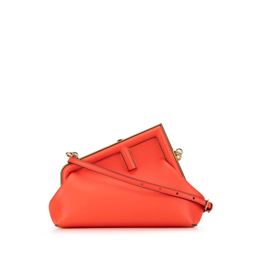 Fendi Sac bandoulière Fendi First nappa Petit Rouge – vue principale – GABY PARIS