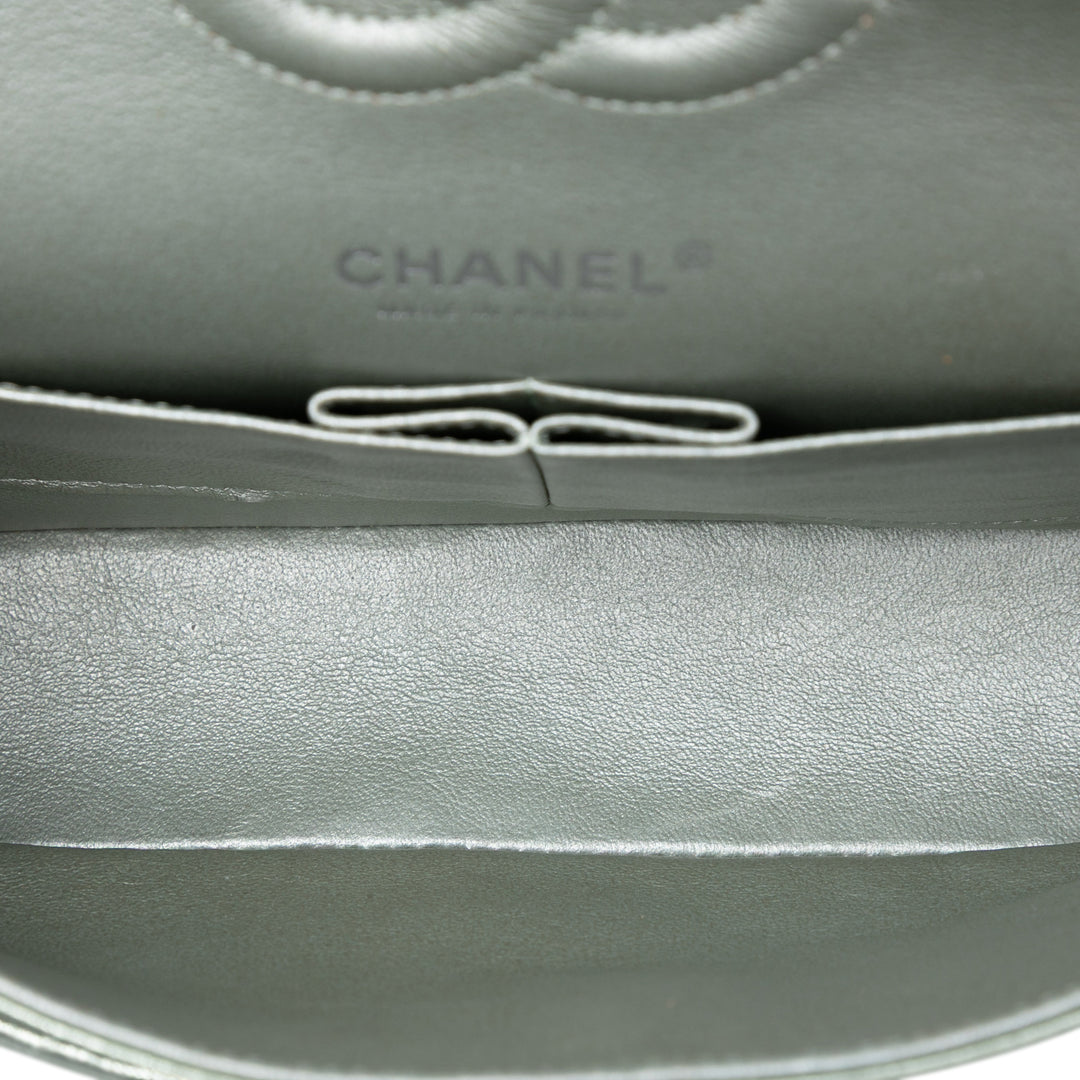 Chanel Medium Classic Metallic Cuir d’agneau Double rabat