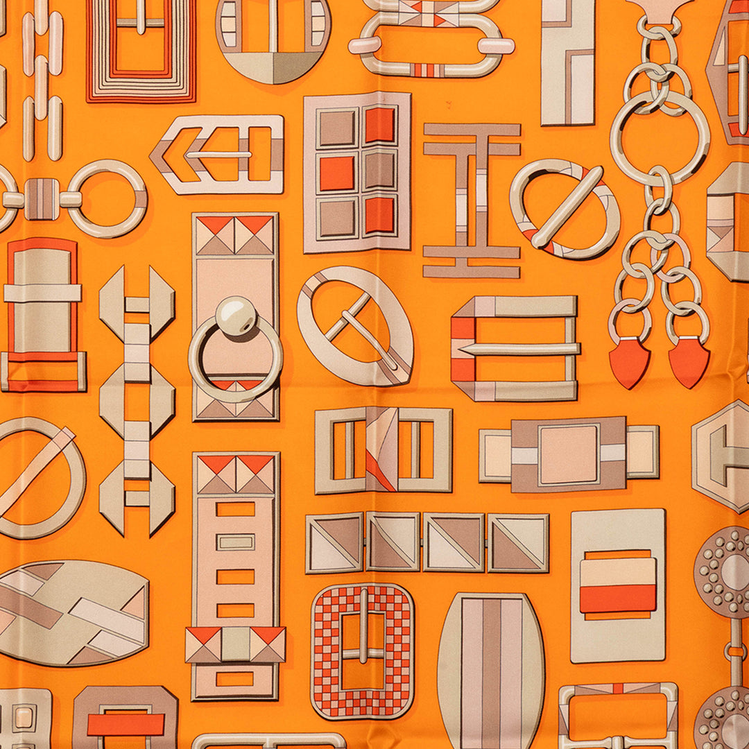 Hermès Carré Carre En Boucles 90 Orange – vue 2 – GABY PARIS