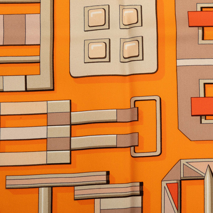 Hermès Carré Carre En Boucles 90 Orange – vue 5 – GABY PARIS