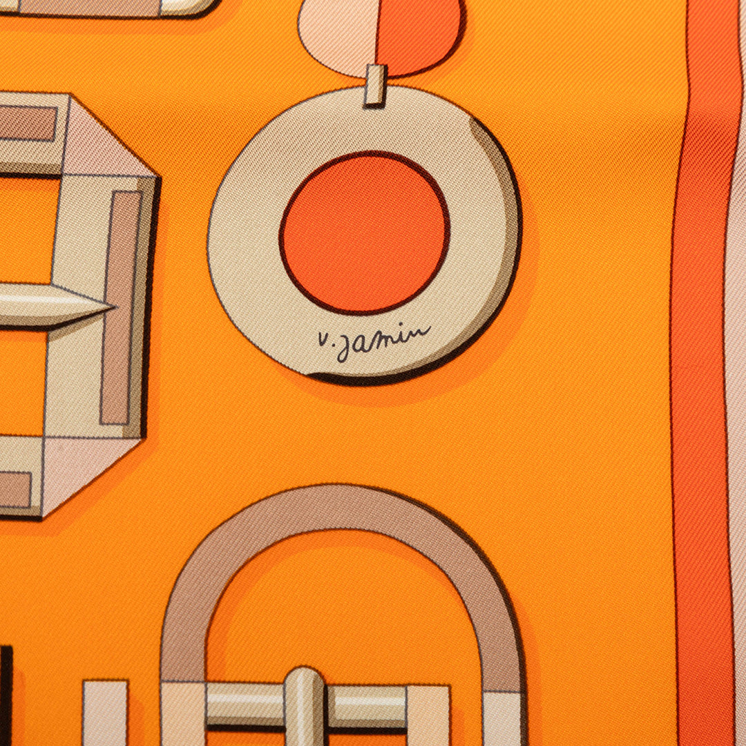 Hermès Carré Carre En Boucles 90 Orange – vue 7 – GABY PARIS