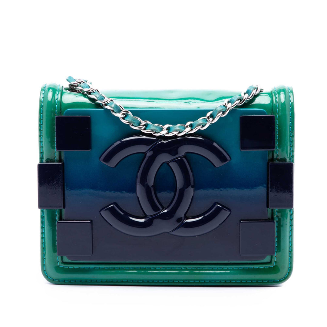 Chanel Ombre Acrylic et Boy Brick à rabat Mini Vert – vue principale – GABY PARIS
