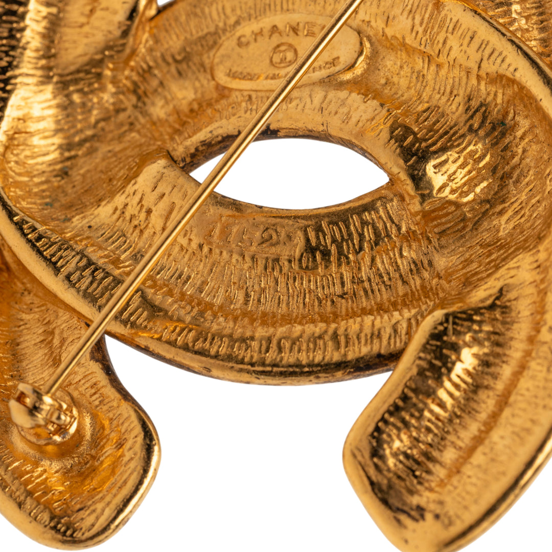 Chanel plaqué CC Matelassé Broche – GABY PARIS Authentique