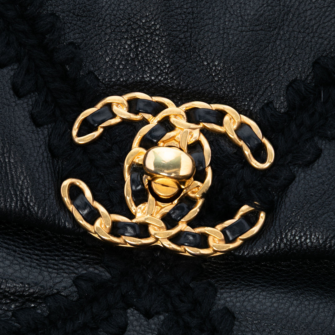 Chanel Medium Crochet Cuir de veau 19 à rabat