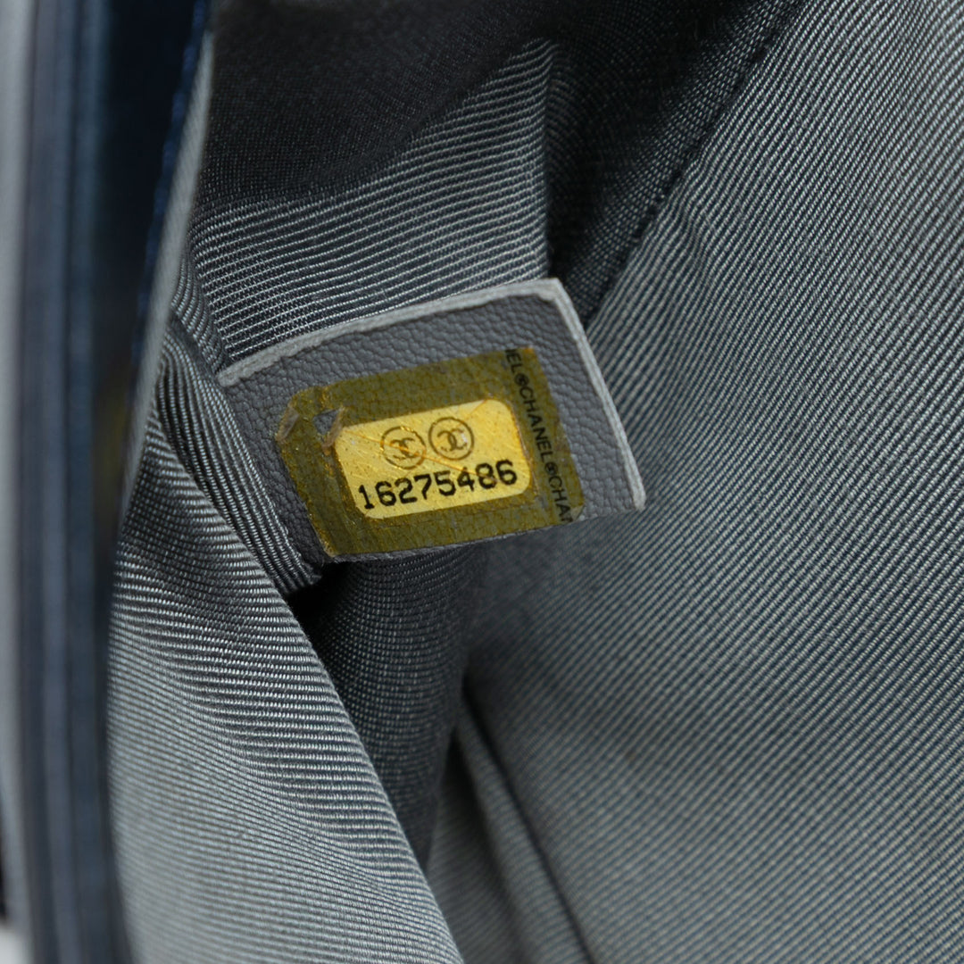 Chanel Old Medium Matelassé Cuir d’agneau Boy à rabat