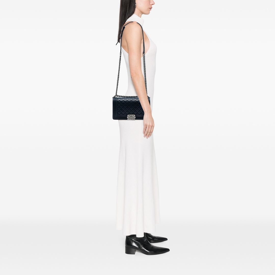 Chanel Old Medium Matelassé Cuir d’agneau Boy à rabat