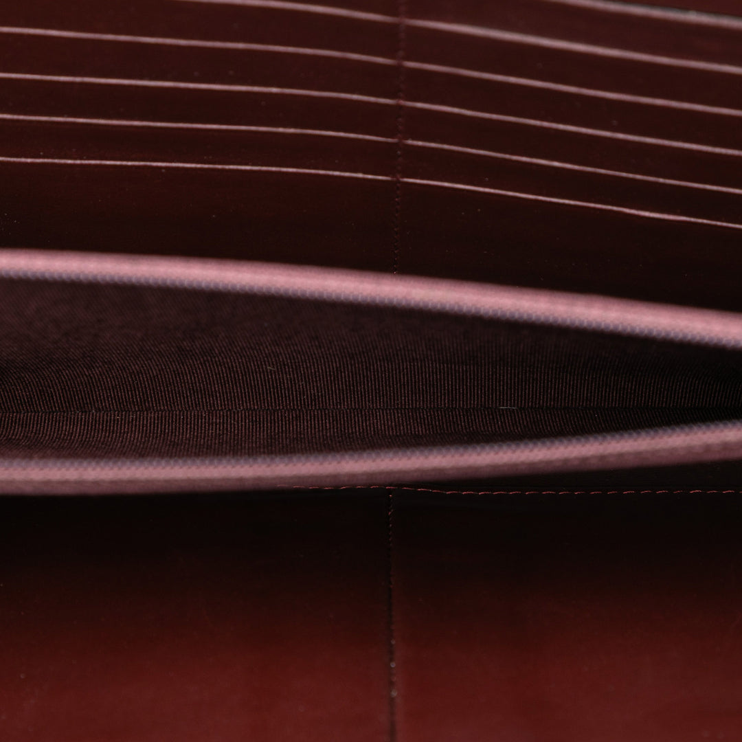 Chanel CC Cuir de veau grainé Classic Zipped Travel Pochette