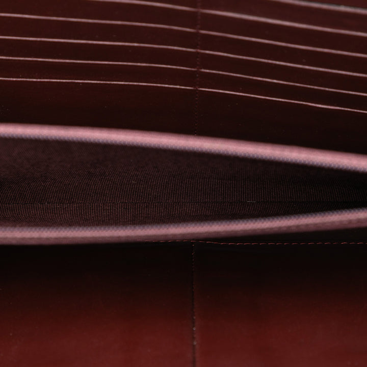 Chanel CC Cuir de veau grainé Classic Zipped Travel Pochette