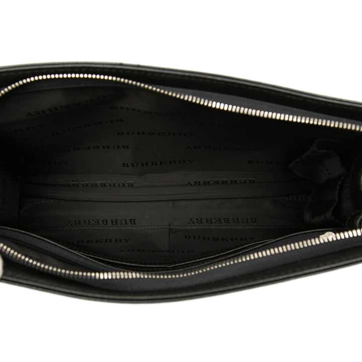 Burberry Check embossé à finitions Pochette Noir – vue 4 – GABY PARIS