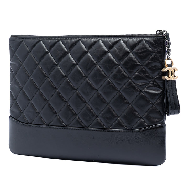 Chanel Medium Matelassé vieilli Cuir de veau Gabrielle O Étui Pochette