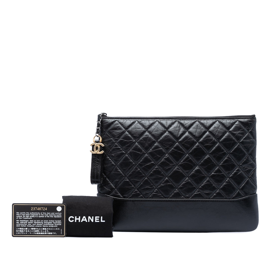 Chanel Medium Matelassé vieilli Cuir de veau Gabrielle O Étui Pochette