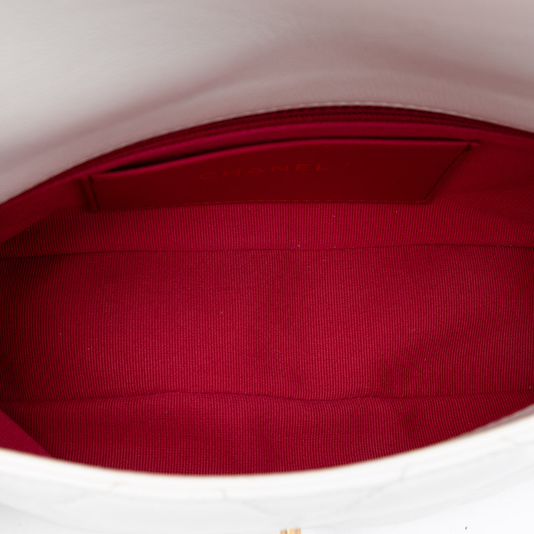 Chanel Small Matelassé Cuir d’agneau Acrylic Coco Love à rabat