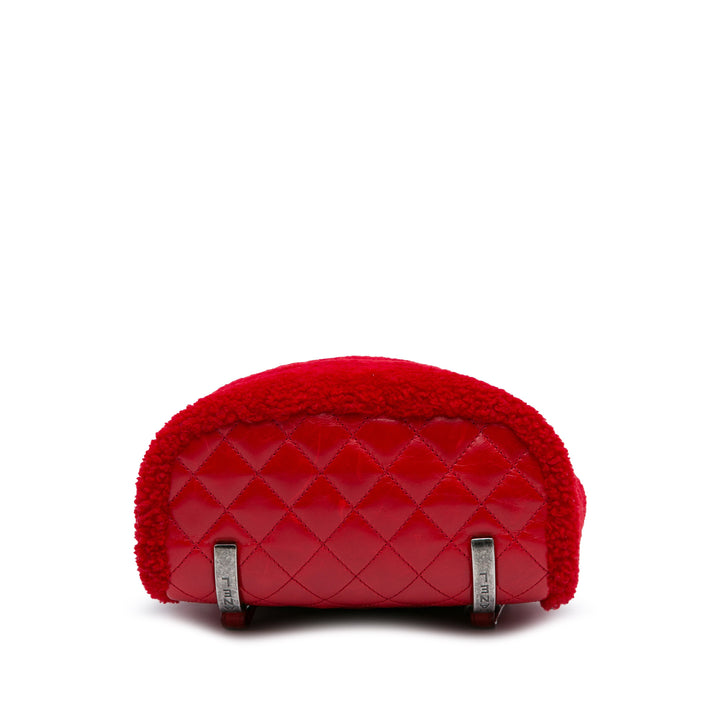 Small Shearling and Glazed Calfskin Mountain Backpack Red - Gaby Paris