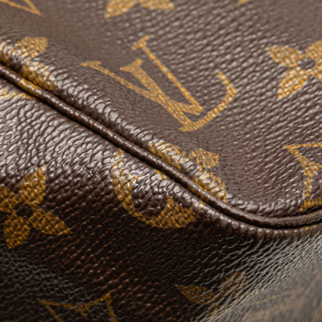 Louis Vuitton Monogram Trousse Toilette 28