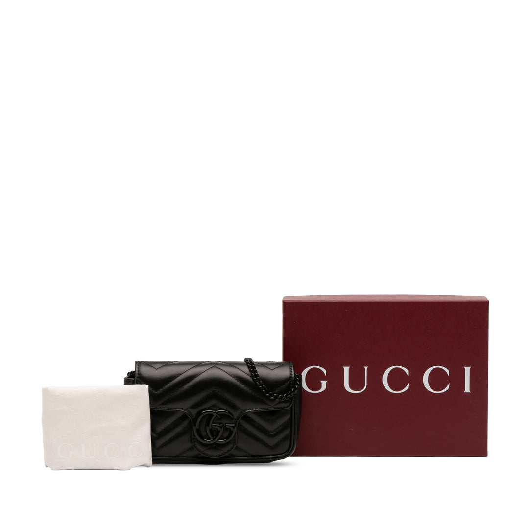 Gucci Mini GG Marmont Matelasse Cuir de veau Monochrome à rabat Sac porté croisé