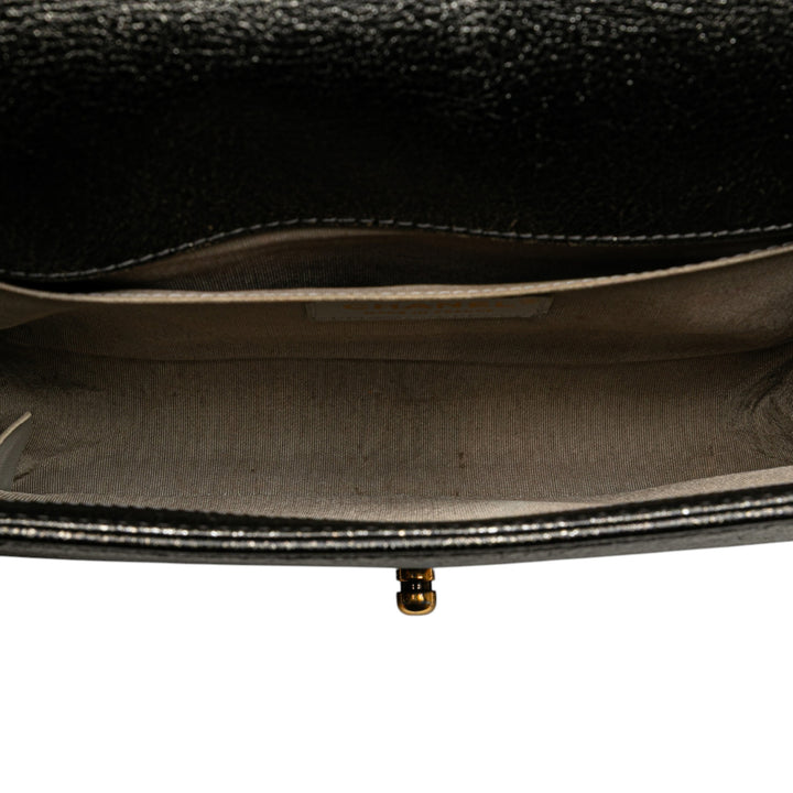 Chanel Old Medium Cracked Métallisé Cuir de veau Boy Flap Noir – GABY PARIS Authentique