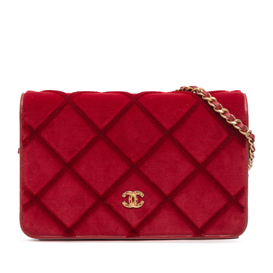 Chanel CC Quilted Velours Wallet on Chain Rouge – GABY PARIS Authentique