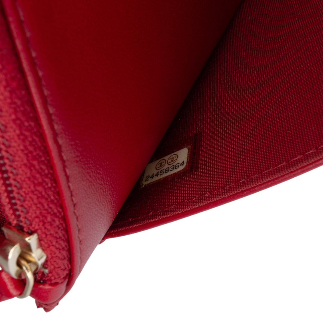 Chanel CC Quilted Velours Wallet on Chain Rouge – GABY PARIS Authentique