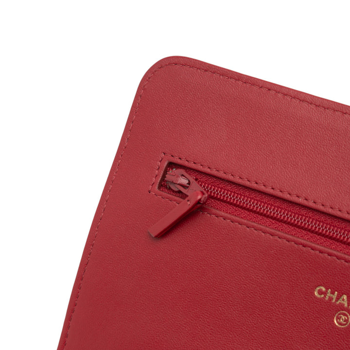 Chanel CC Quilted Velours Wallet on Chain Rouge – GABY PARIS Authentique