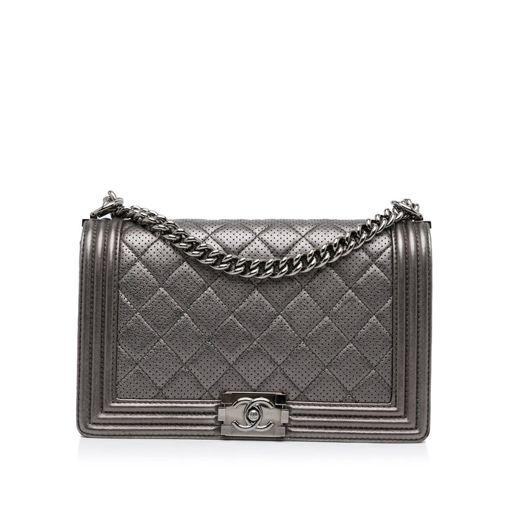 Chanel Medium Quilted Perforated Métallisé Cuir d’agneau Boy Flap Gris
