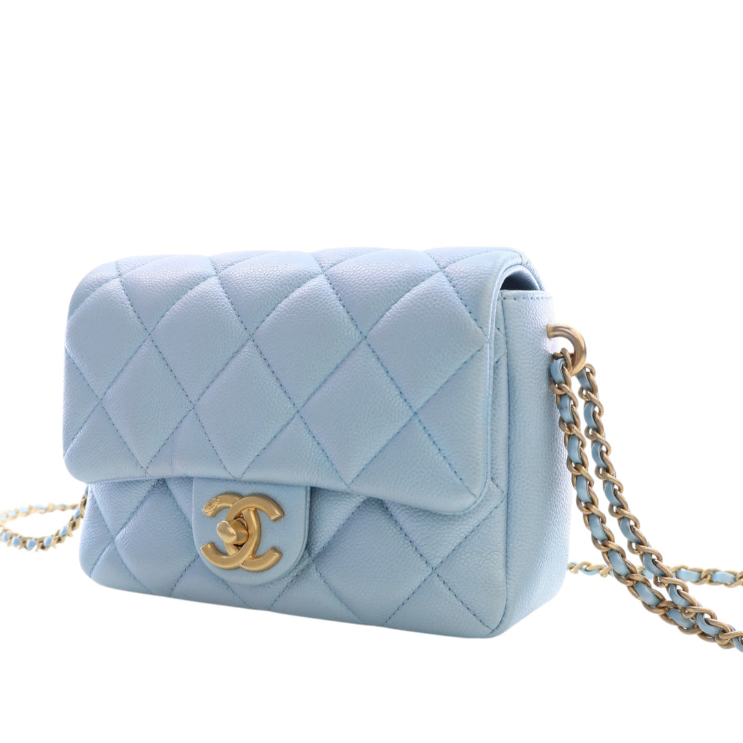 Chanel Mini Matelassé Iridescent Caviar My Perfect à rabat