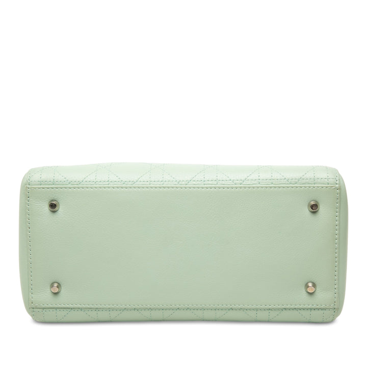Dior Lady Dior Cannage Moyen Cuir de veau Vert – vue 3 – GABY PARIS