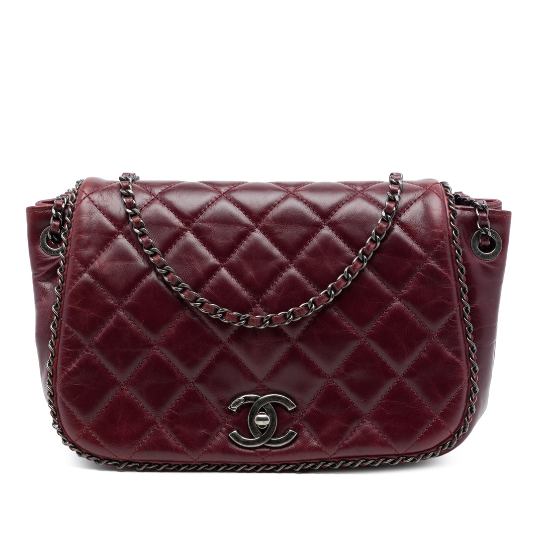 Chanel Matelassé CC Enchained Accordion à rabat Petit Cuir de veau Rouge – vue principale – GABY PARIS