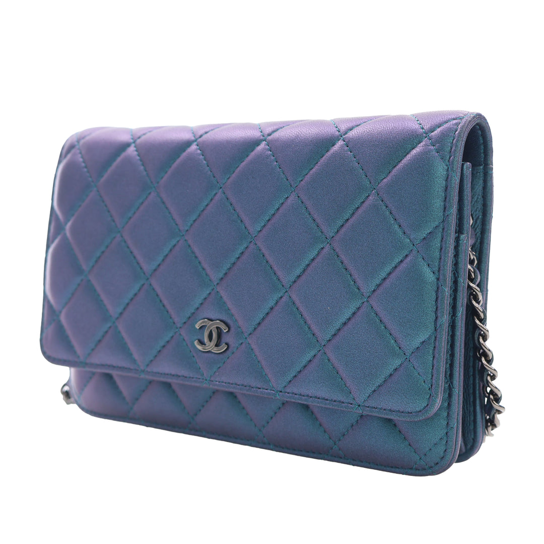 Chanel CC Matelassé Iridescent Cuir d’agneau Wallet on Chain