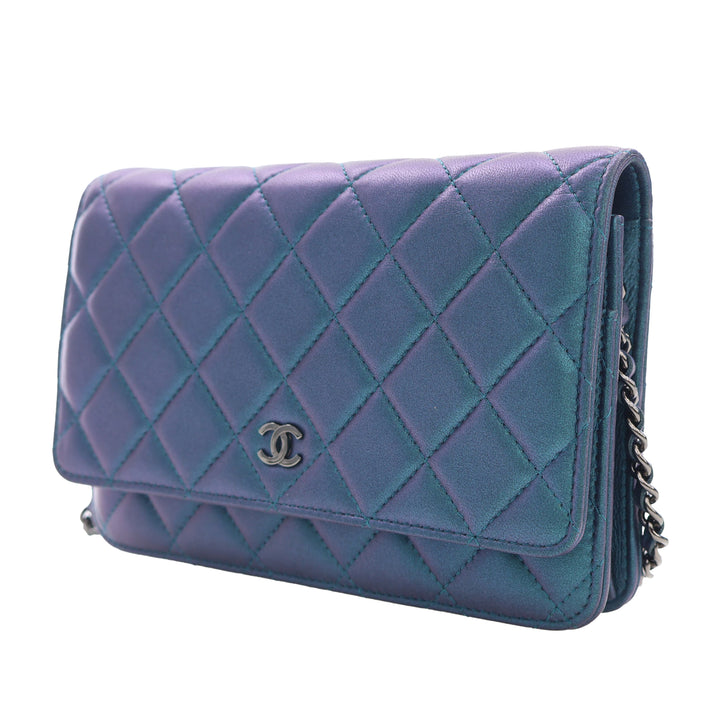 Chanel CC Matelassé Iridescent Cuir d’agneau Wallet on Chain