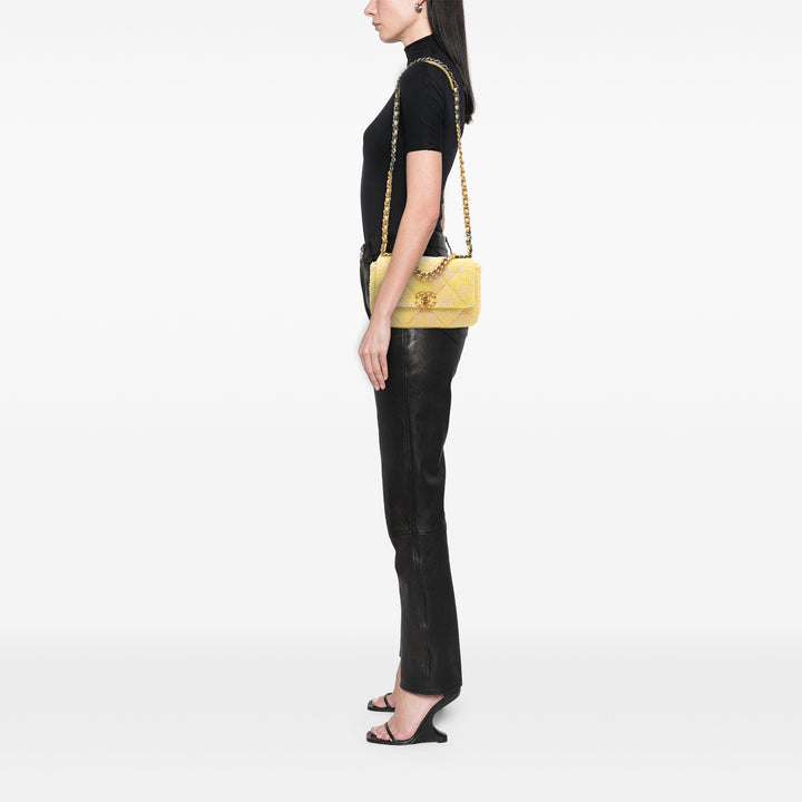 Chanel Medium Tweed 19 à rabat