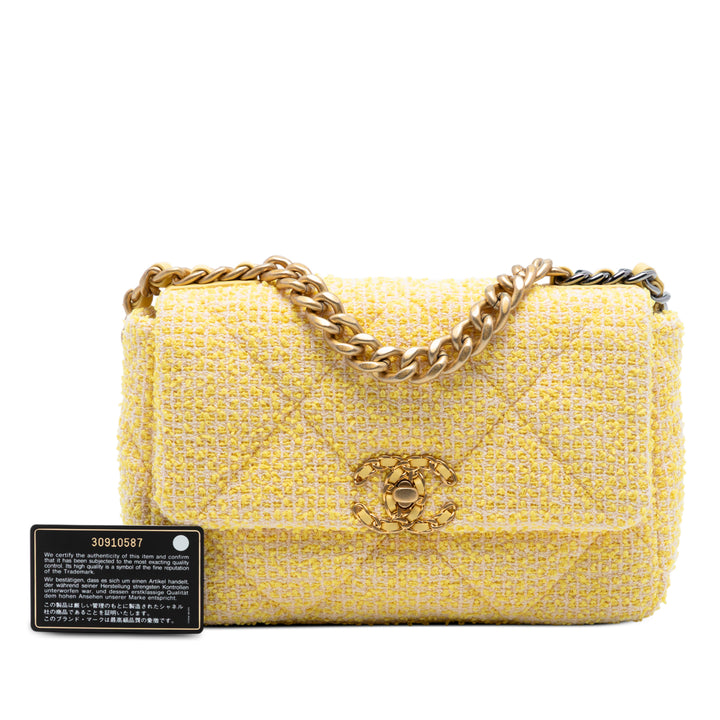 Chanel Medium Tweed 19 à rabat