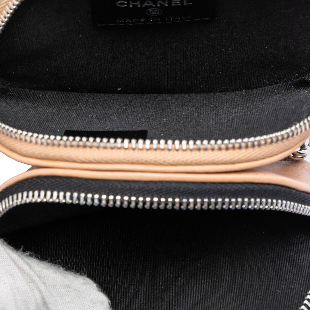 Chanel CC Matelassé Cuir d’agneau Triple Zip Rond Pochette avec chaîne