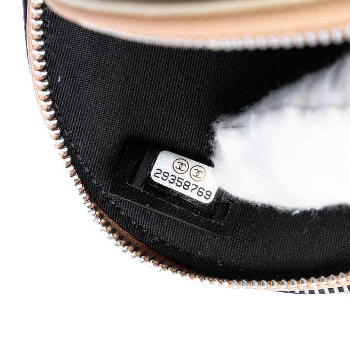 Chanel CC Matelassé Cuir d’agneau Triple Zip Rond Pochette avec chaîne