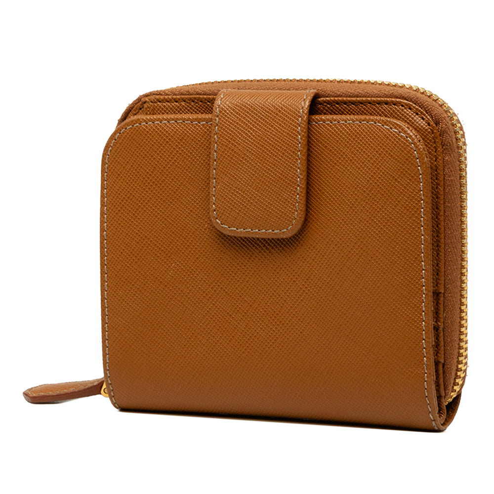 Prada Zippé Compact Portefeuille Saffiano Marron – vue 2 – GABY PARIS