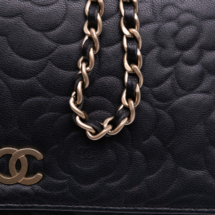 Lambskin Camellia Embossed Wallet On Chain Black - Gaby Paris