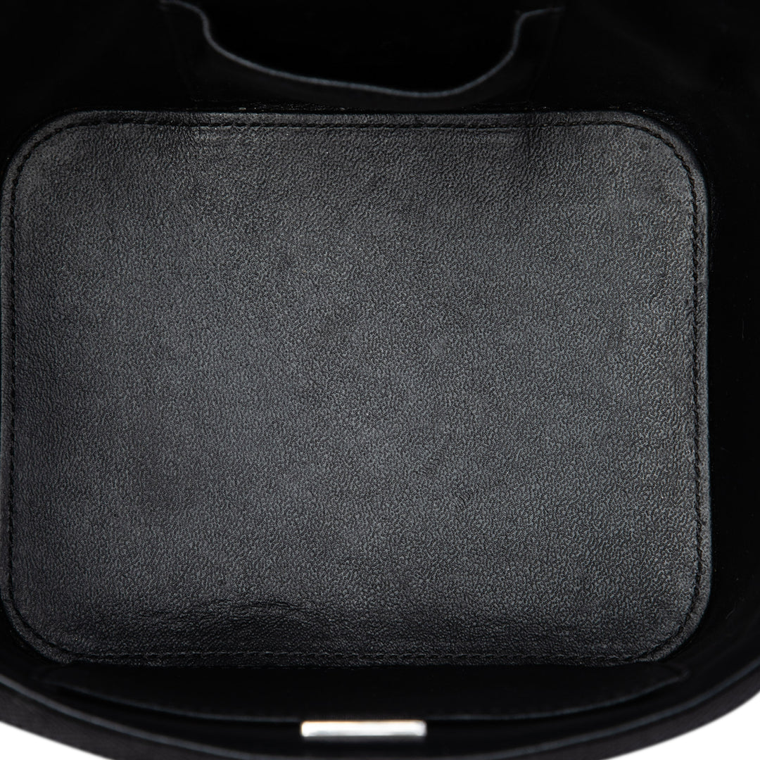 Chanel CC Matelassé Vanity avec chaîne Cuir caviar