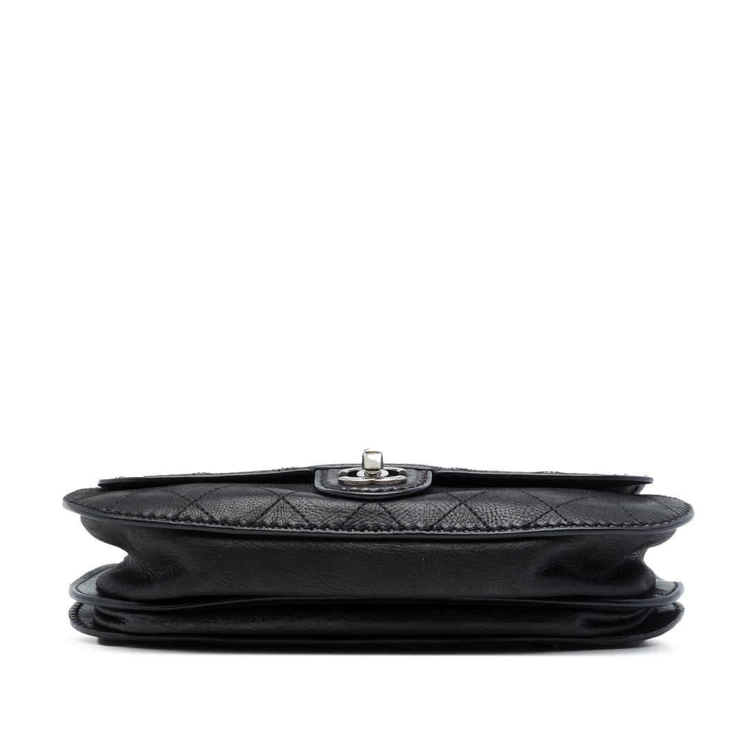 Chanel Matelassé Coco Twin à rabat Cuir de veau Noir