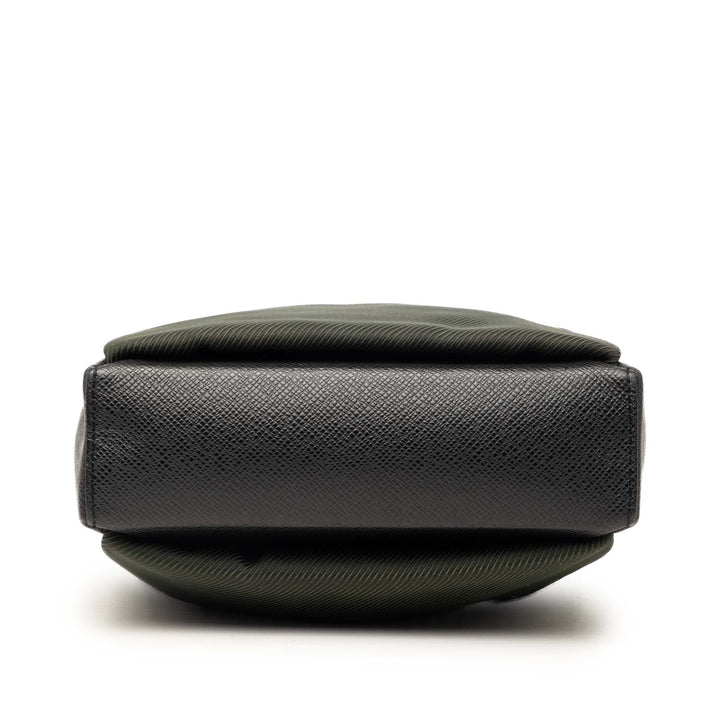 Louis Vuitton Taiga Sayan