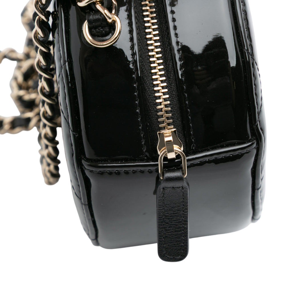 Chanel Quilted Cuir verni Round As Earth Sac porté croisé Noir