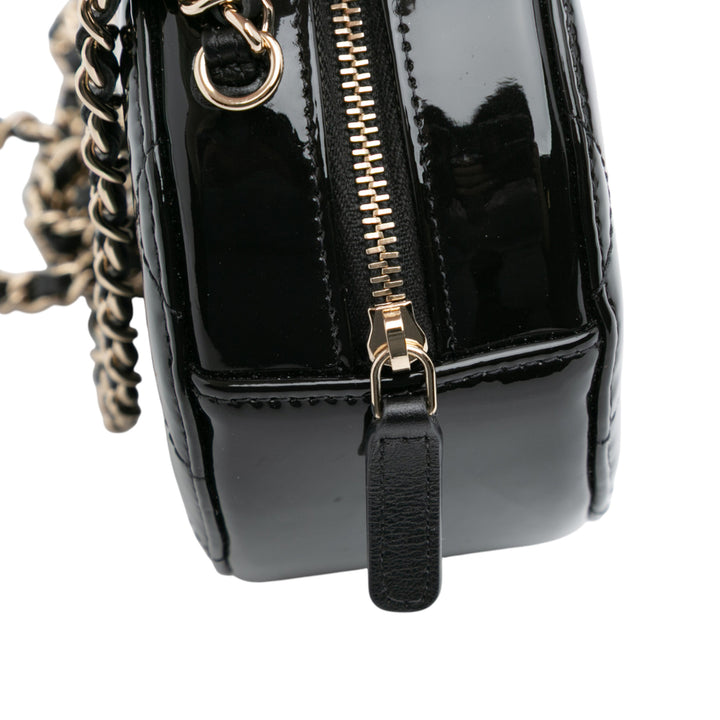 Chanel Quilted Cuir verni Round As Earth Sac porté croisé Noir