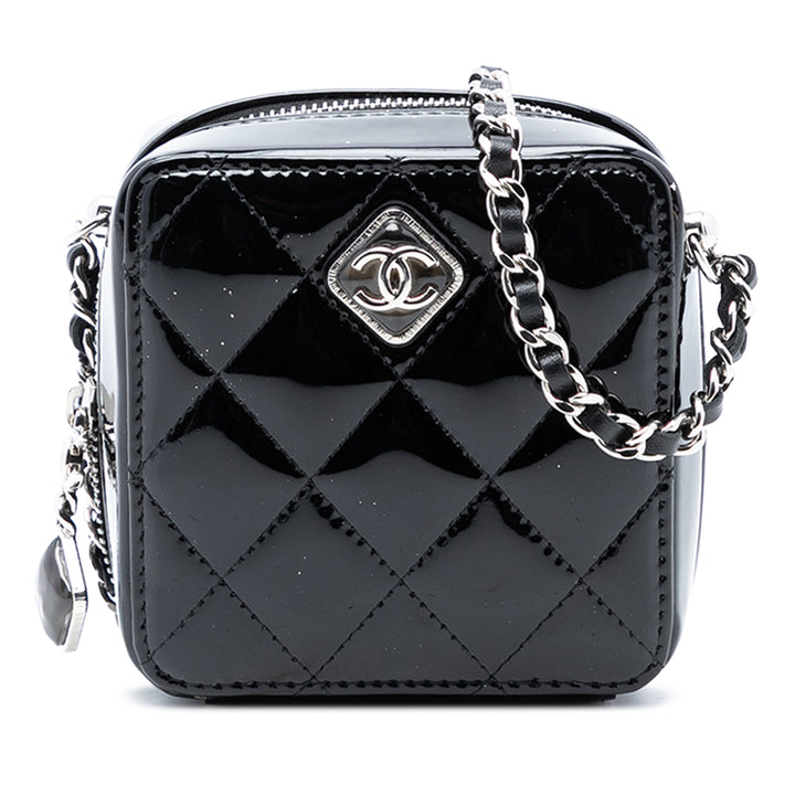 Chanel CC Matelassé Cuir verni Diamond Resin Pochette avec chaîne