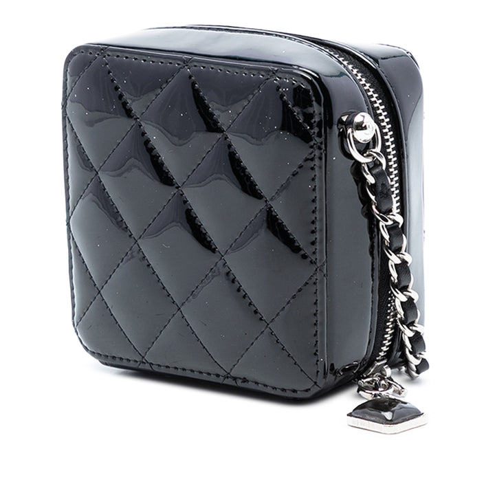 Chanel CC Matelassé Cuir verni Diamond Resin Pochette avec chaîne
