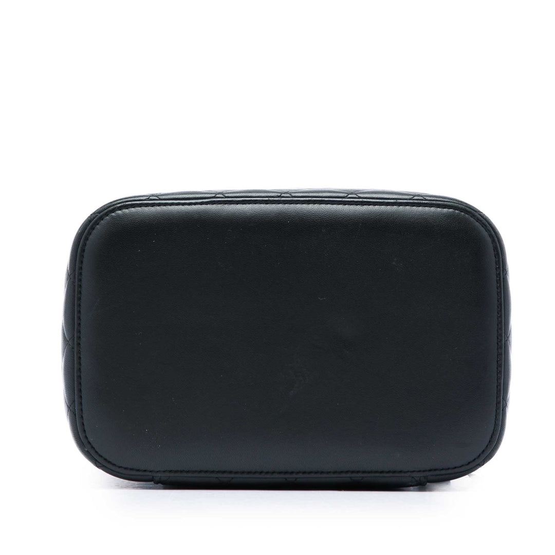 CC Matelassé Vanity Cuir d'agneau Noir