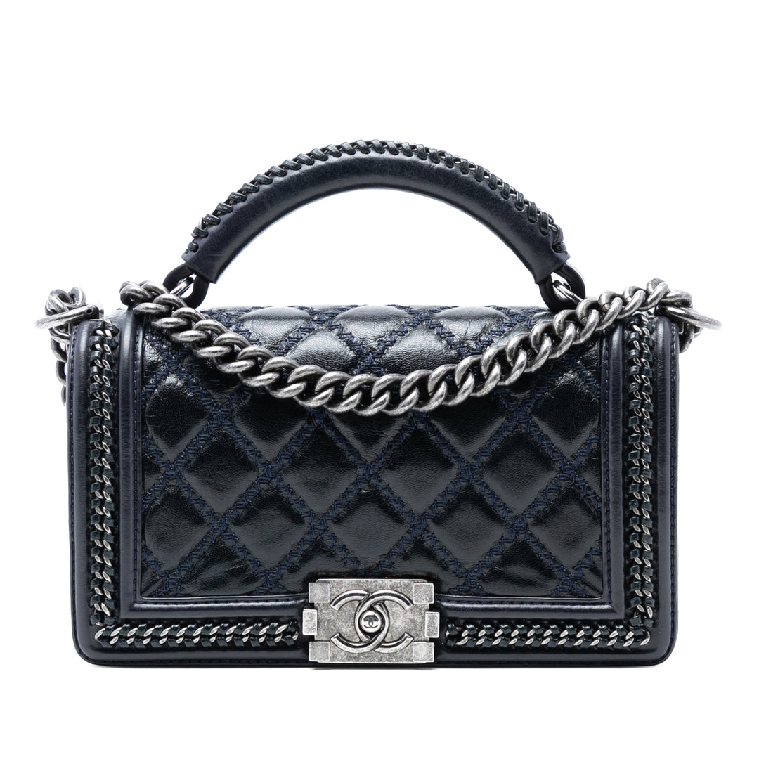 Chanel Old Medium Matelassé Cuir de veau Whipstitch Sac rond à chaîne Boy anse supérieure à rabat