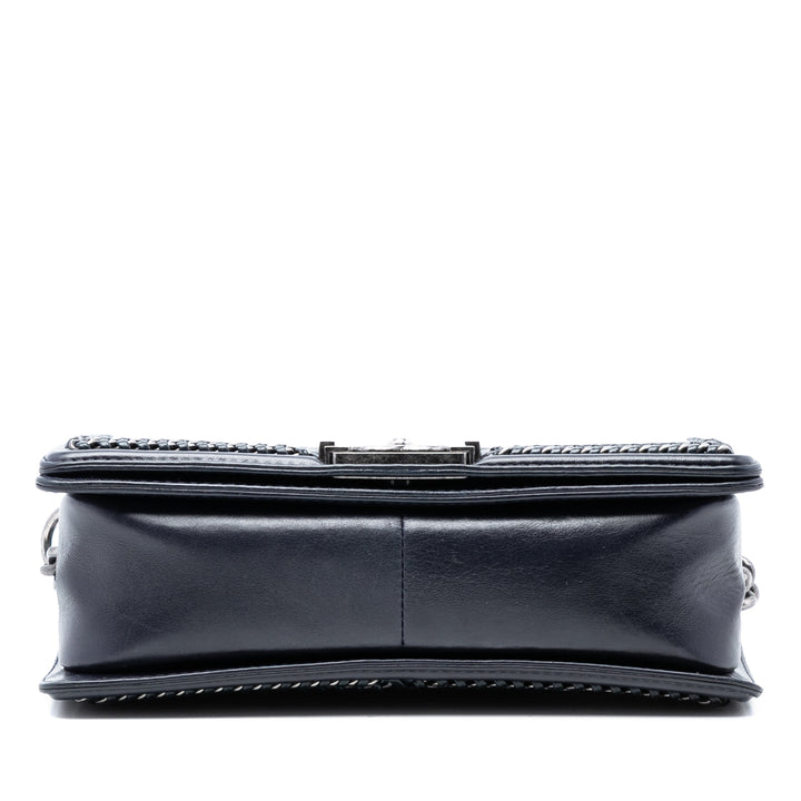 Chanel Old Medium Matelassé Cuir de veau Whipstitch Sac rond à chaîne Boy anse supérieure à rabat