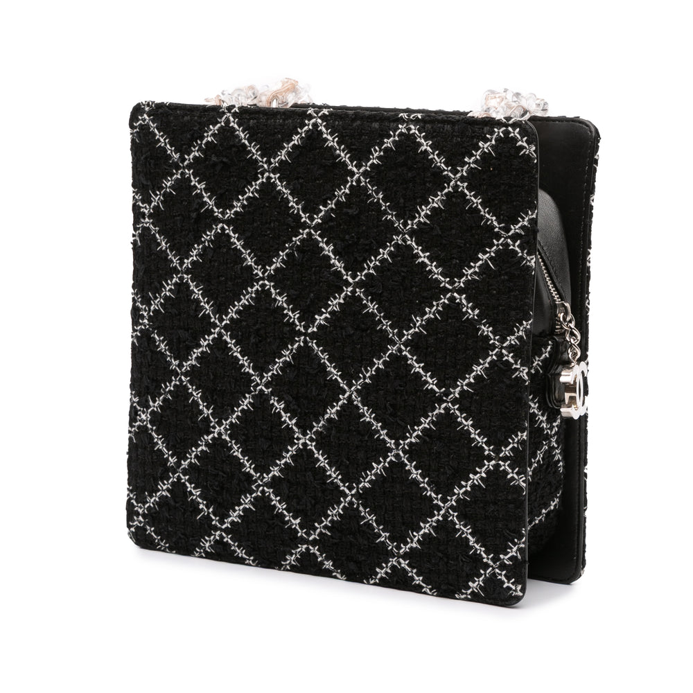 Chanel Tweed and Resin Zipped Chain Shopping Bag Noir – GABY PARIS Authentique