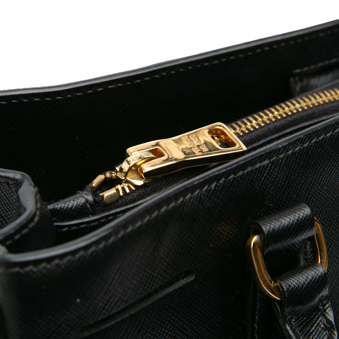 Medium Saffiano Lux Galleria Satchel Black - Gaby Paris