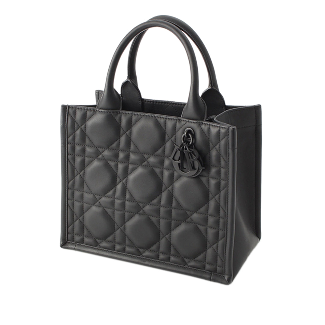 Book Tote Macrocannage Ultra Matte Petit Cuir de veau Noir