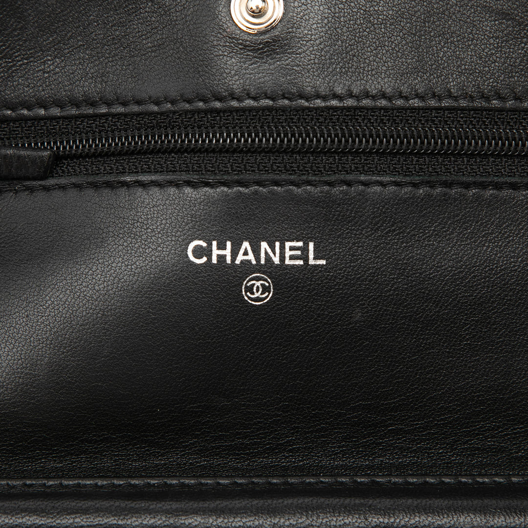 Chanel CC Matelassé Cuir d’agneau Wallet on Chain